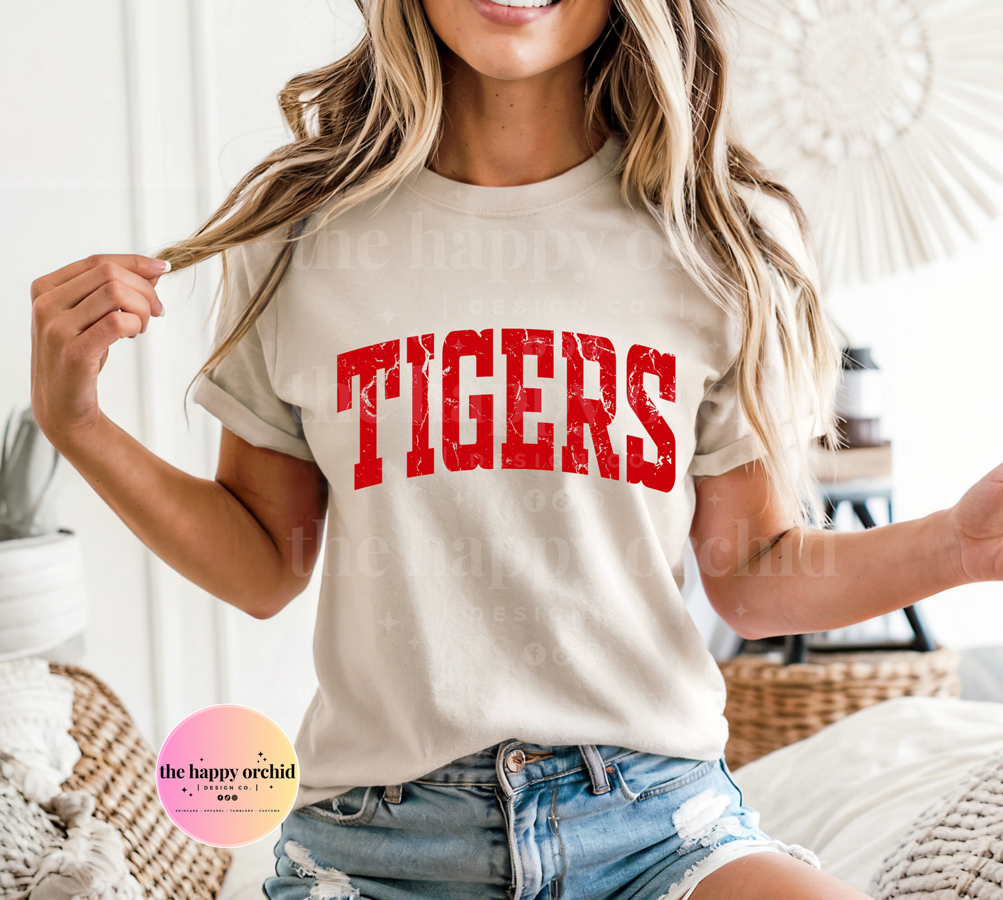 (NEW) TIGERS Distressed Top