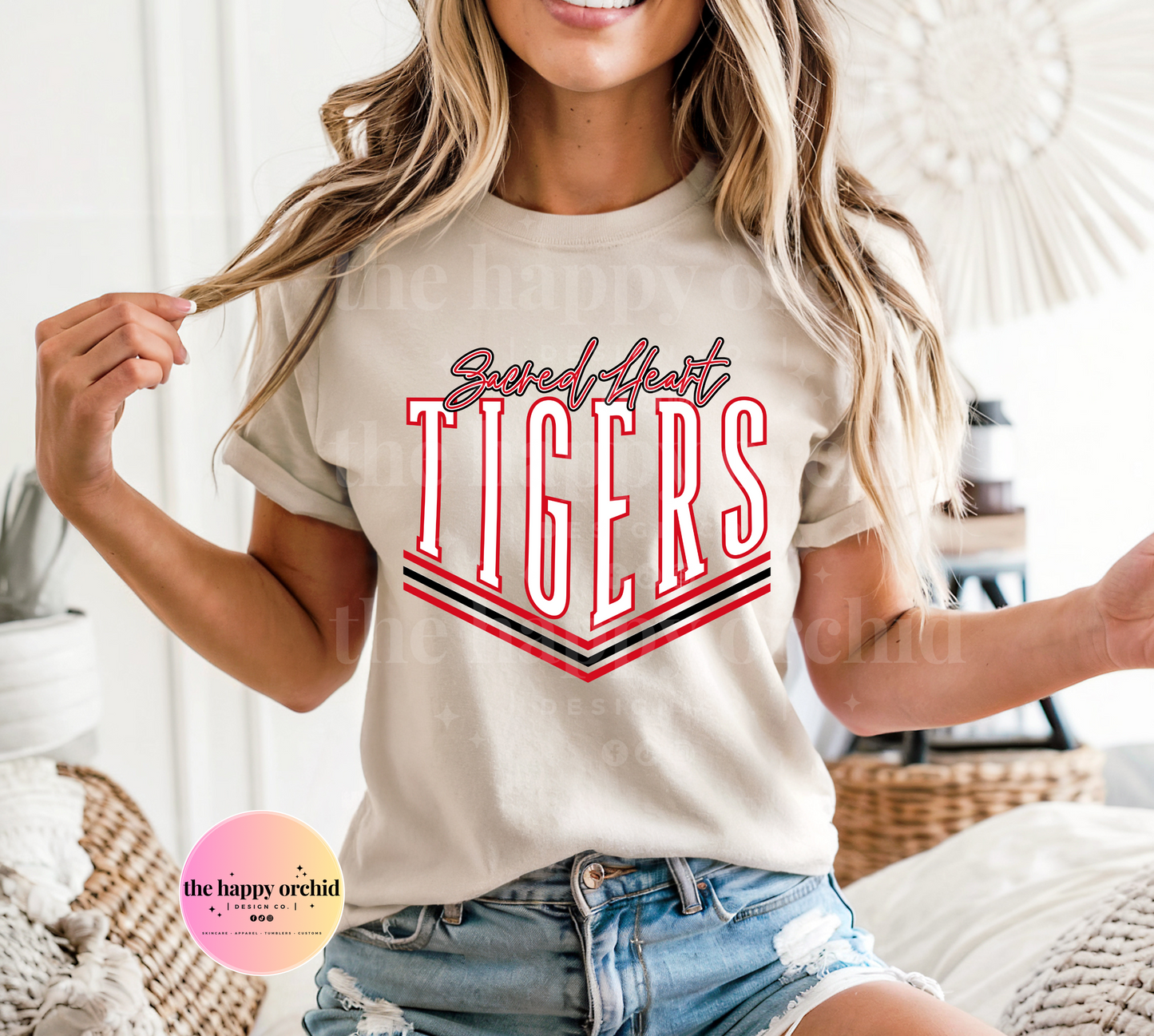 (NEW) SACRED HEART TIGERS Top
