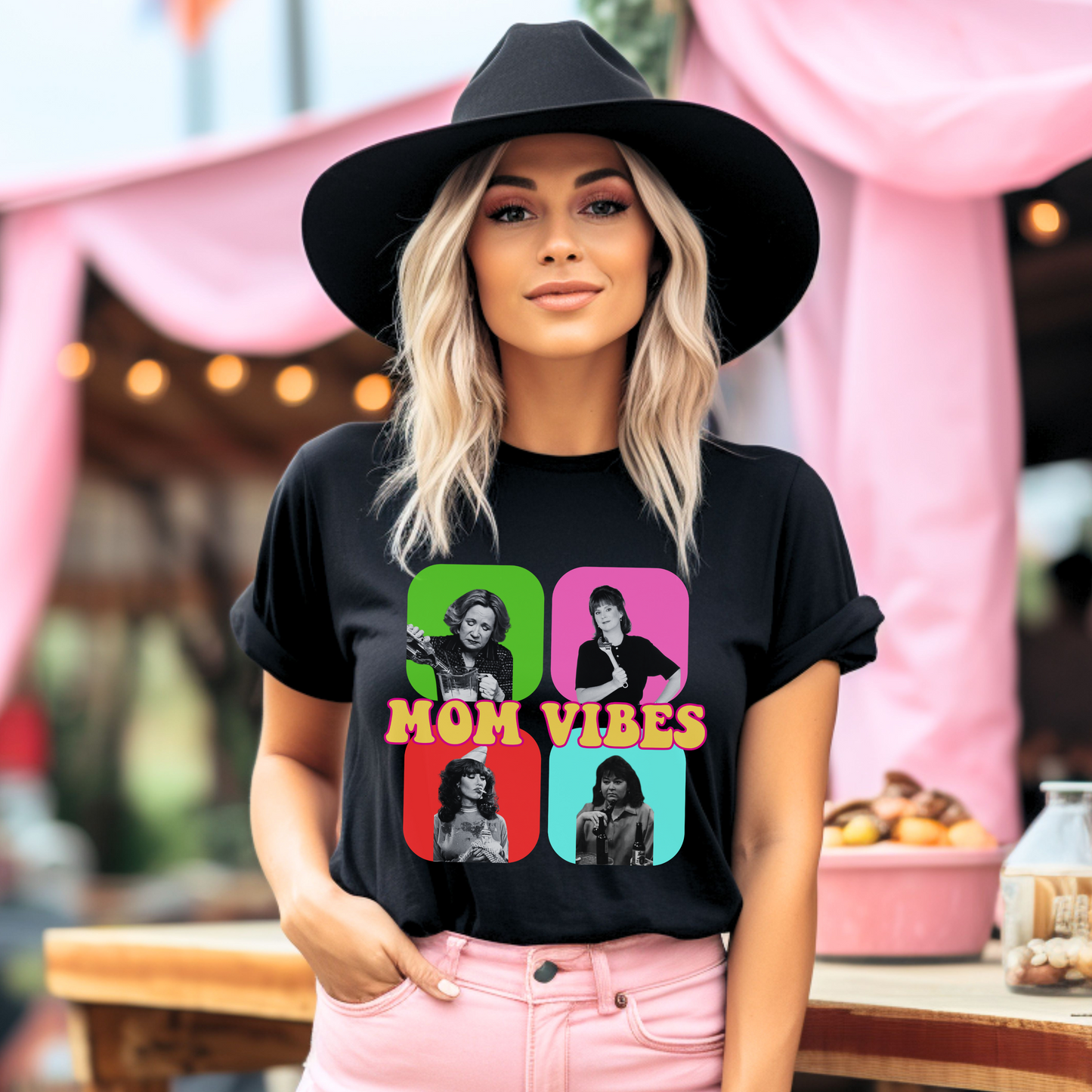MOM VIBES tee