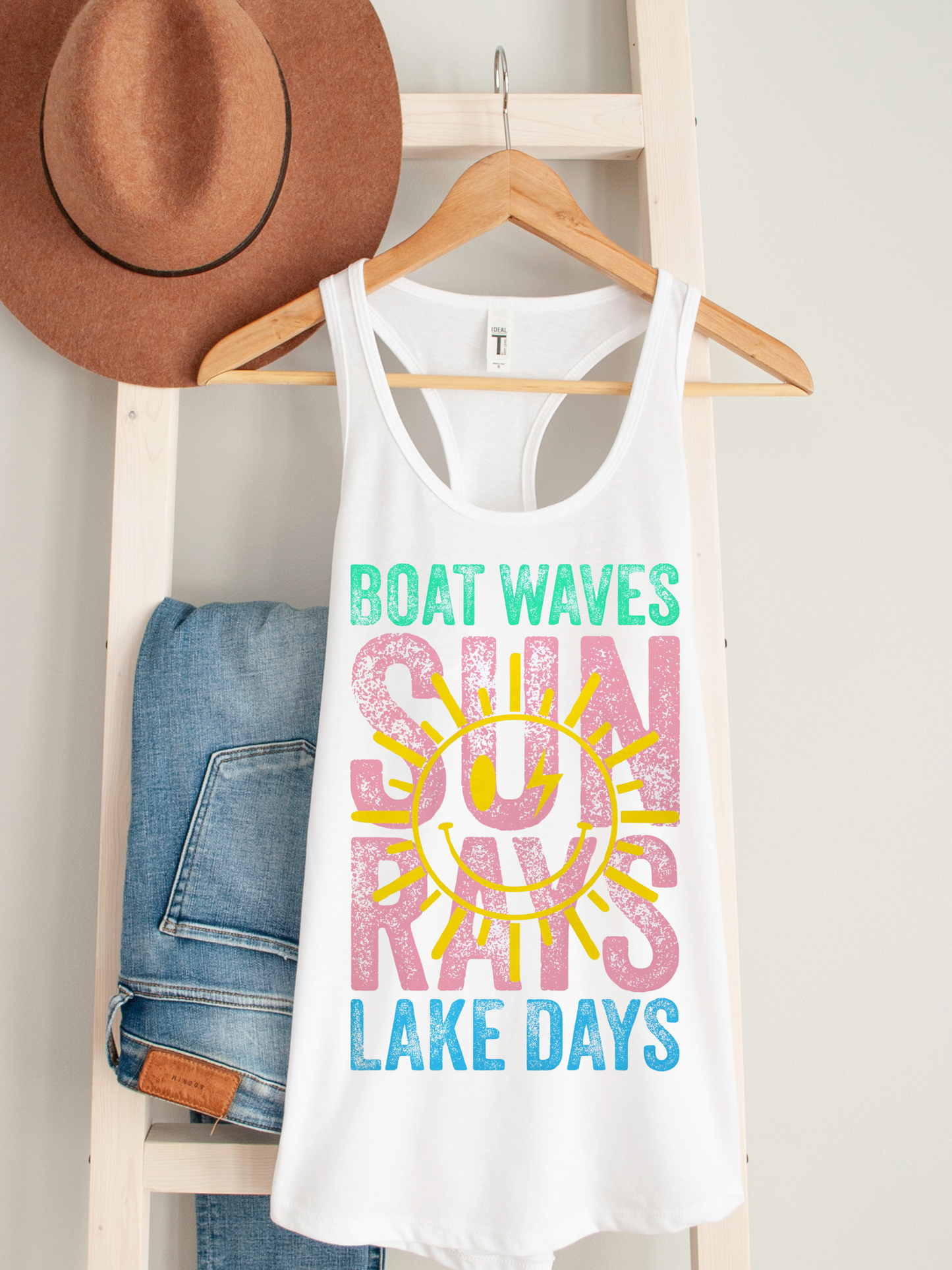 BOAT WAVES LAKE DAYS Tank