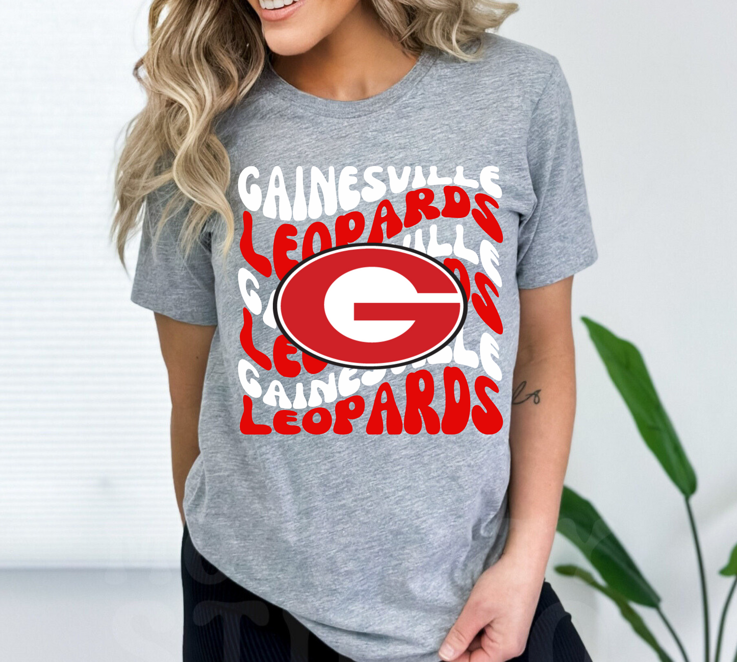 GAINESVILLE LEOPARDS Retro Wave tee