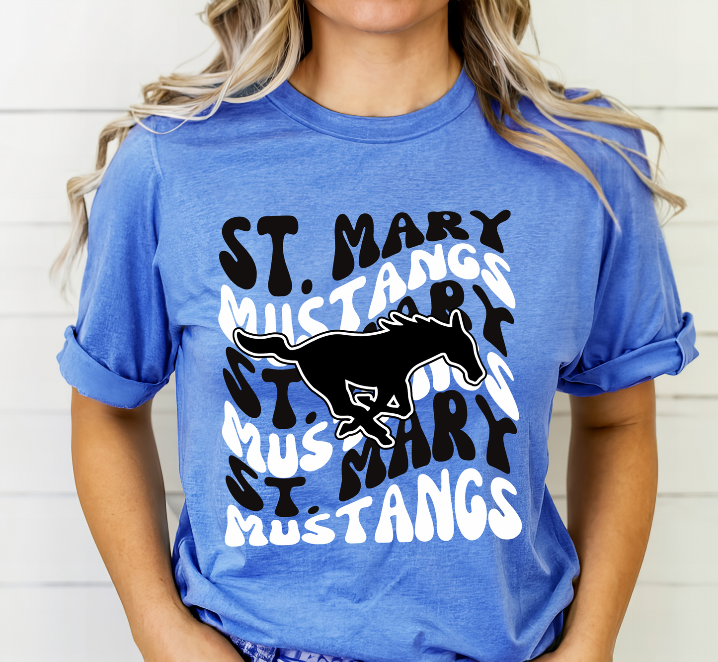 ST. MARY MUSTANGS Retro Wave tee