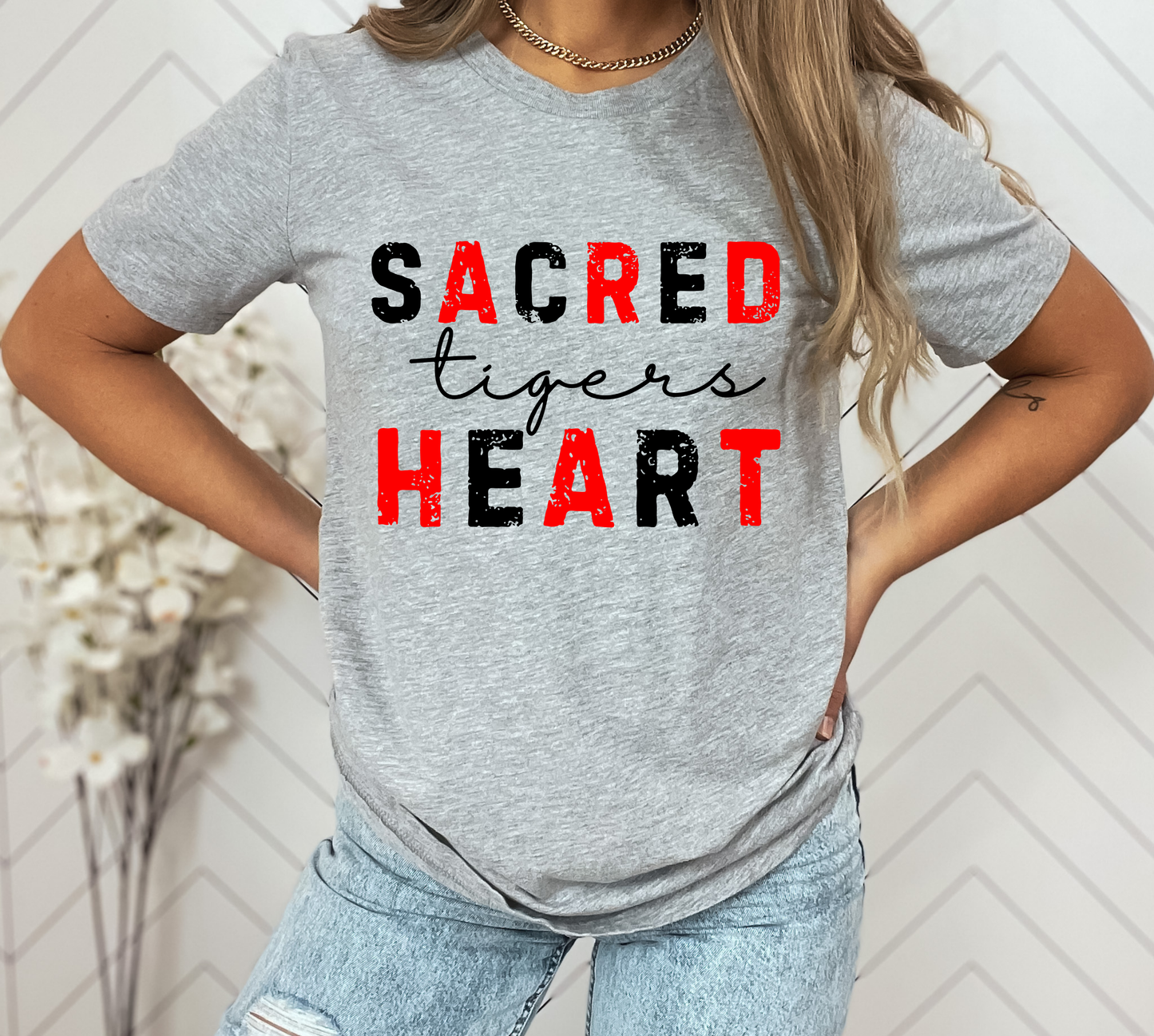 Youth SACRED HEART TIGERS Top