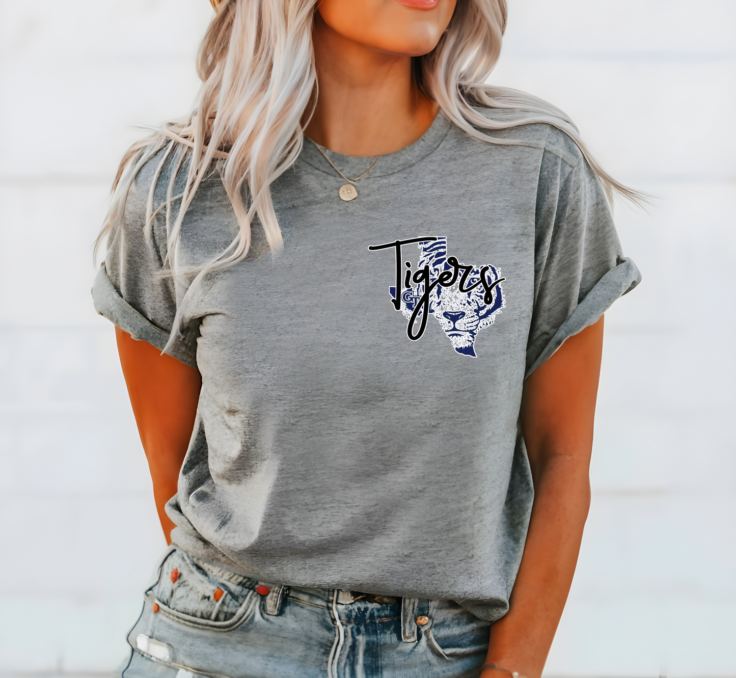 TIGERS Pocket Logo tee