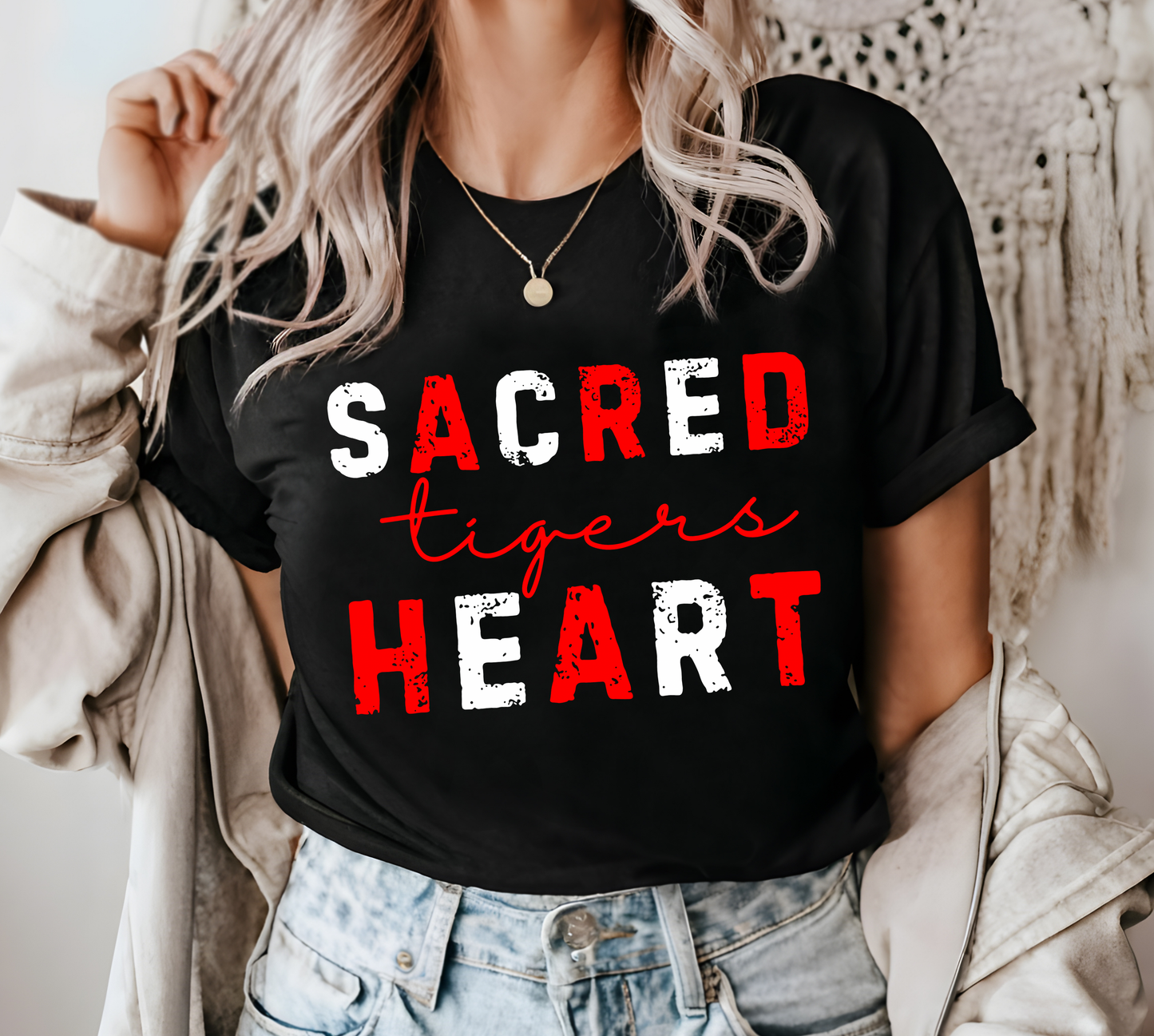 SACRED HEART TIGERS tee