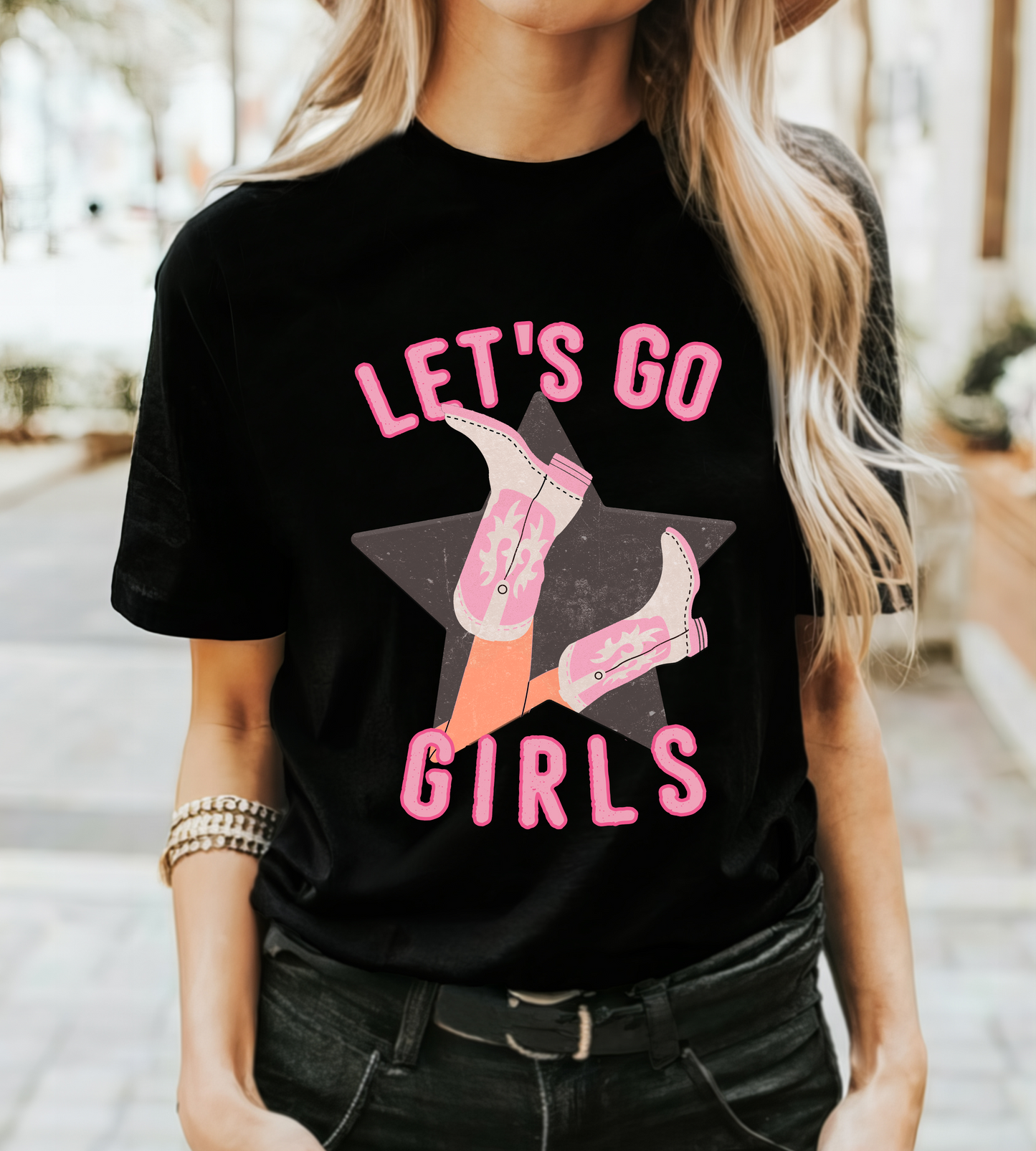 LET’S GO GIRLS Vintage tee