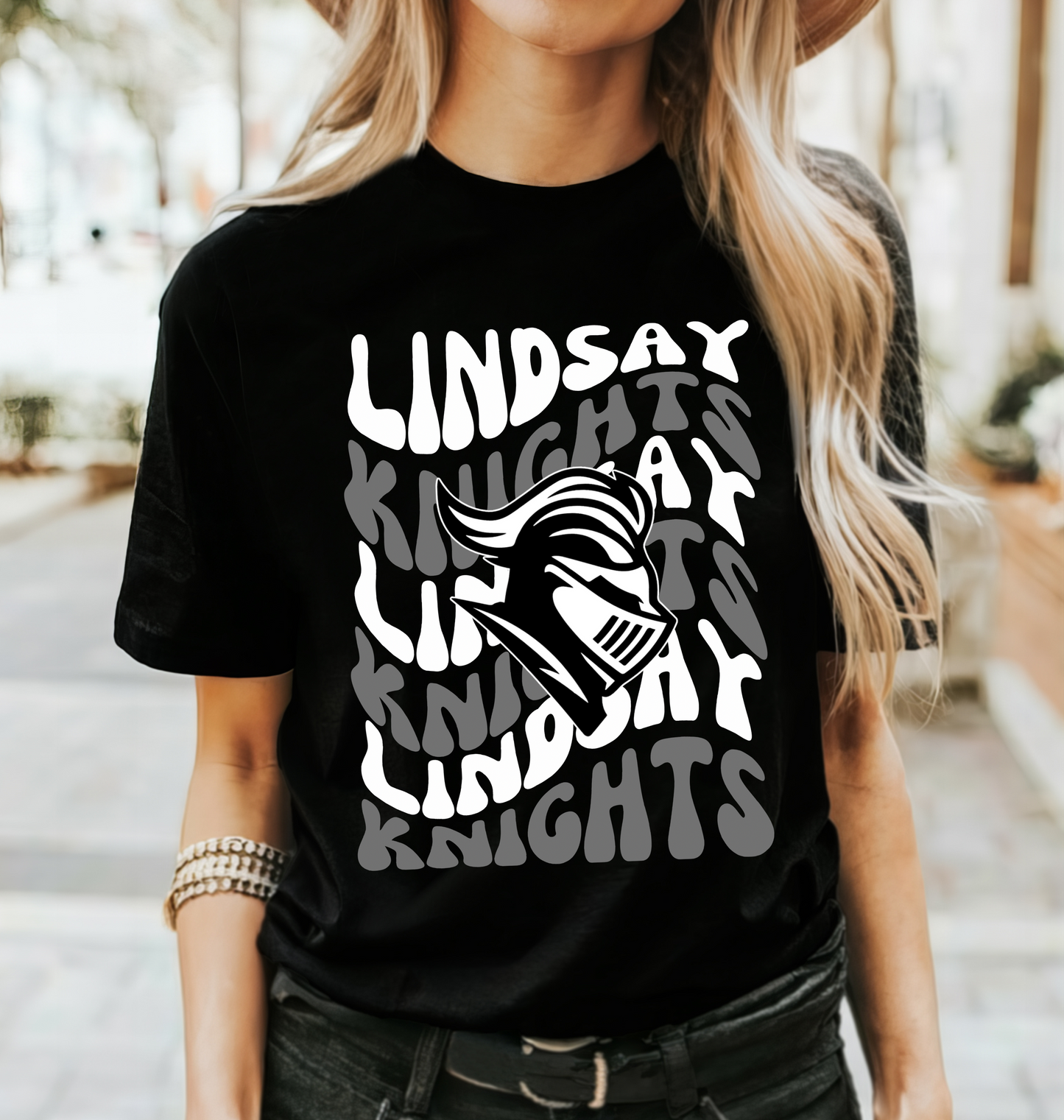 LINDSAY KNIGHTS Retro Wave tee