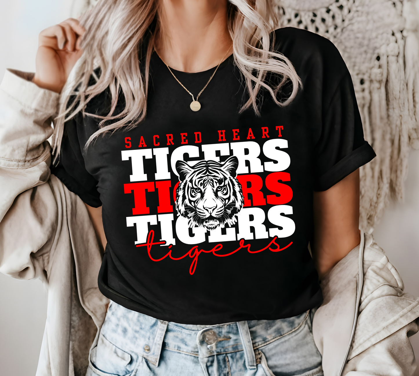 SACRED HEART TIGERS tee