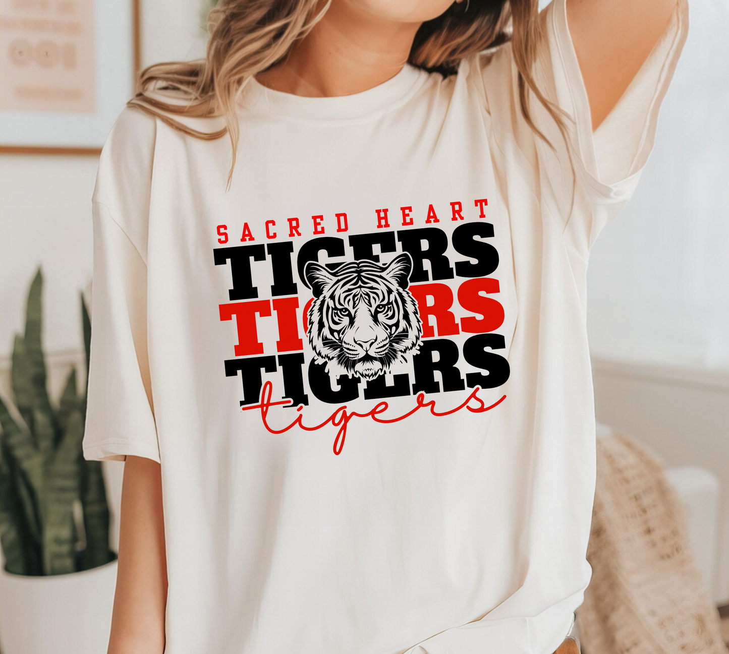 SACRED HEART TIGERS tee