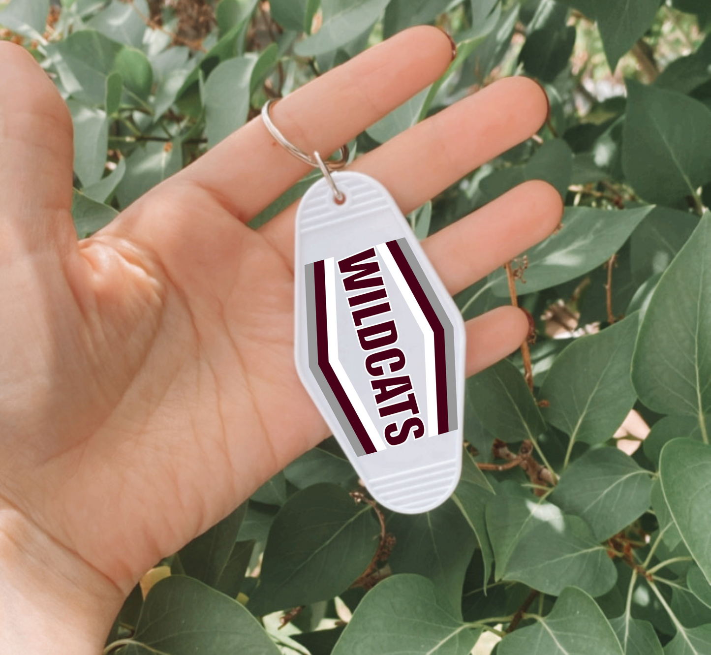 WILDCATS Arrow Block Motel Keychain - WHITE