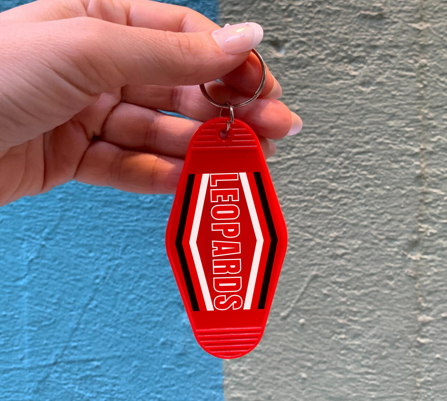 GAINESVILLE LEOPARDS Arrow Block Motel Keychain