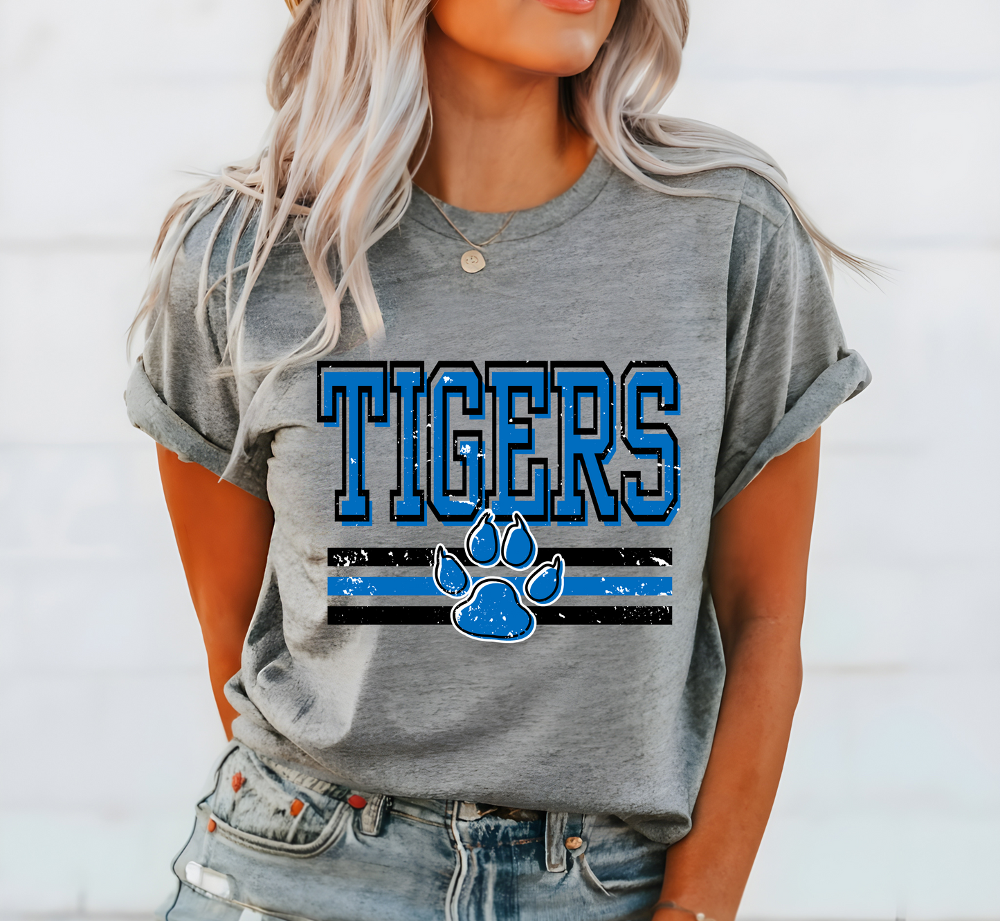 TIGERS Paw Logo tee