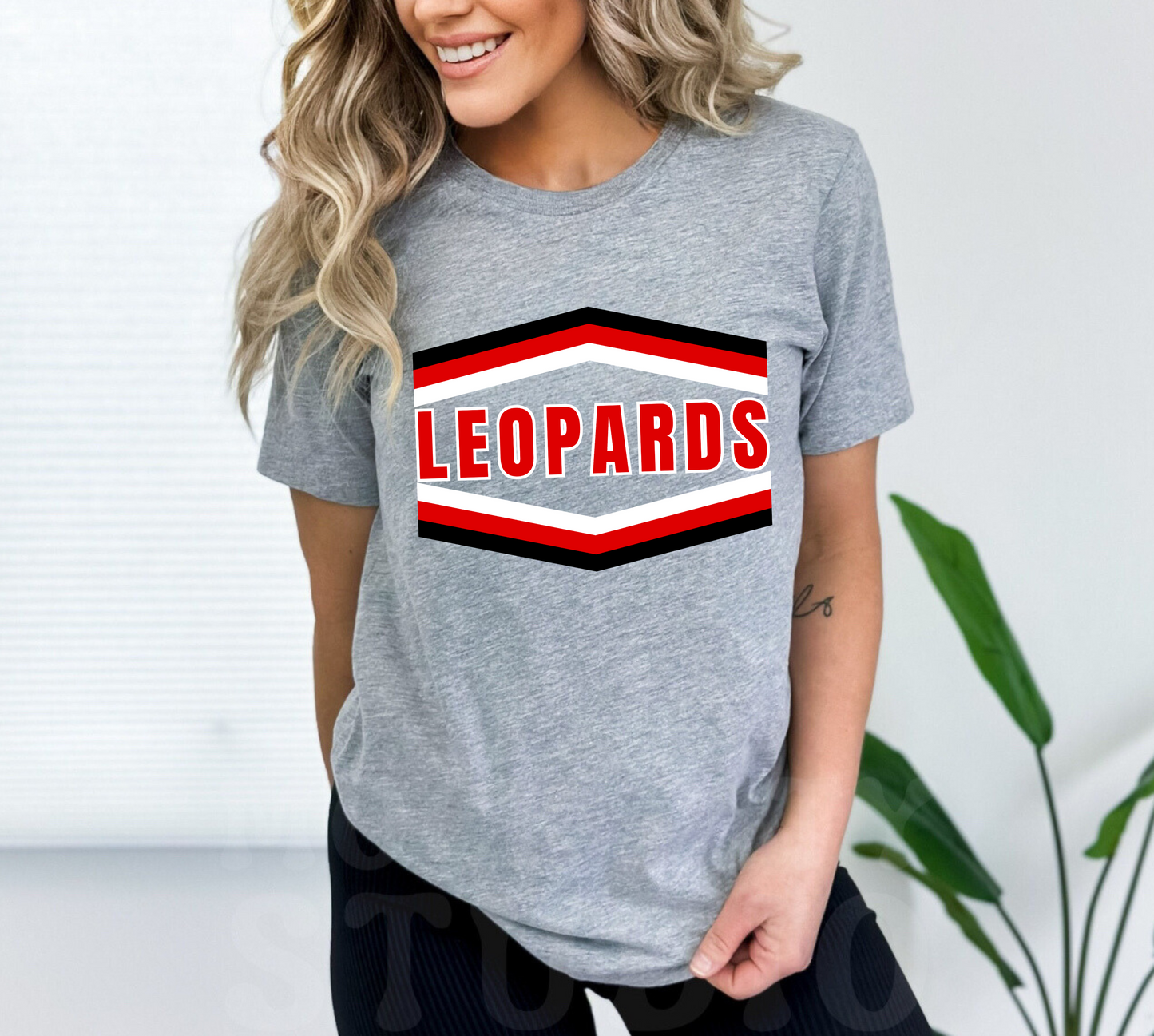 LEOPARDS Arrow Block tee