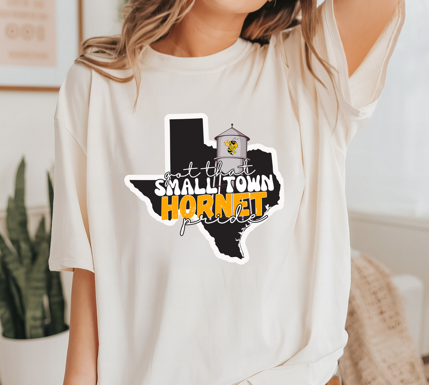 SMALL TOWN HORNET PRIDE tee