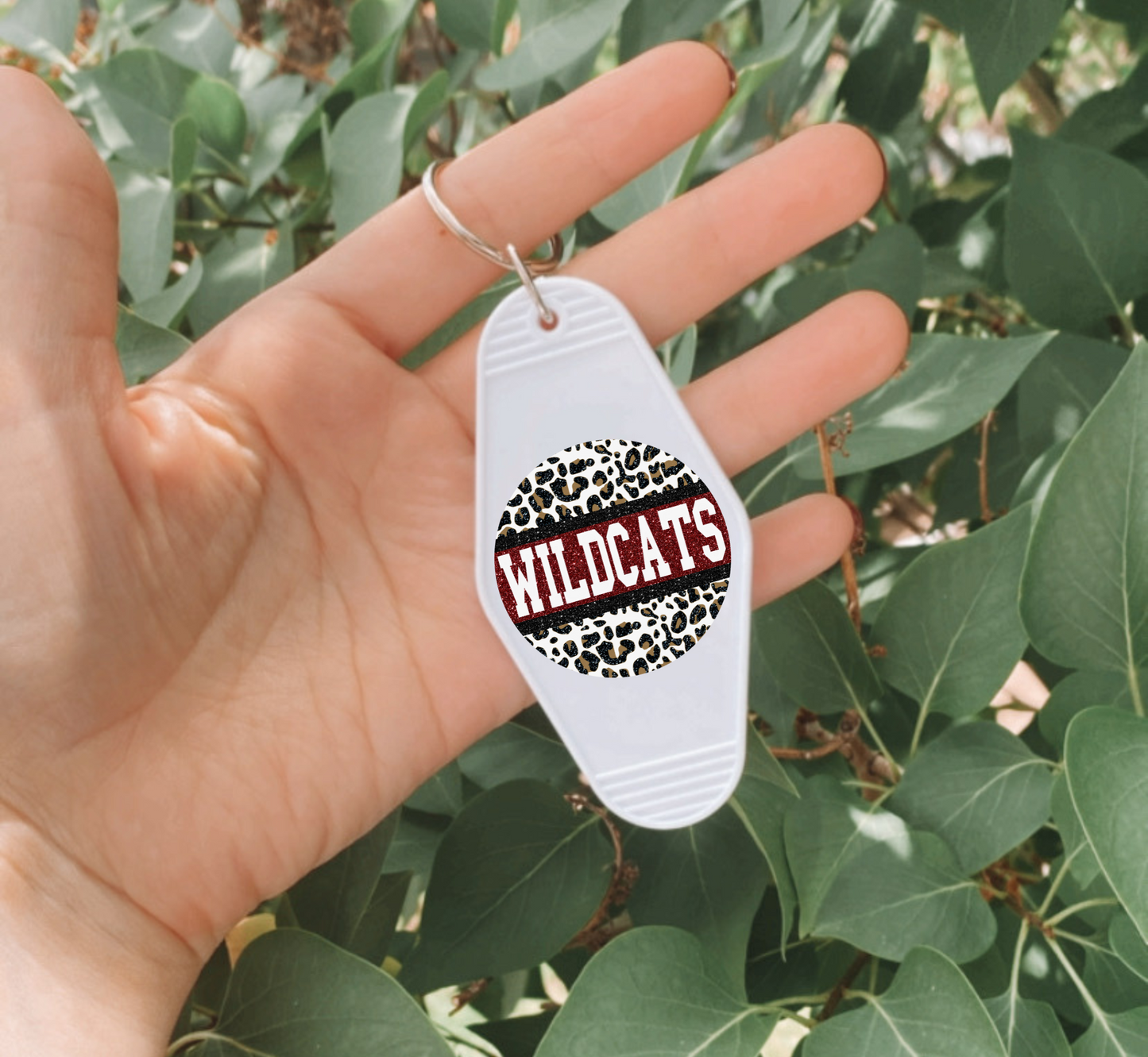 WILDCATS Faux Glitter Motel Keychain - WHITE