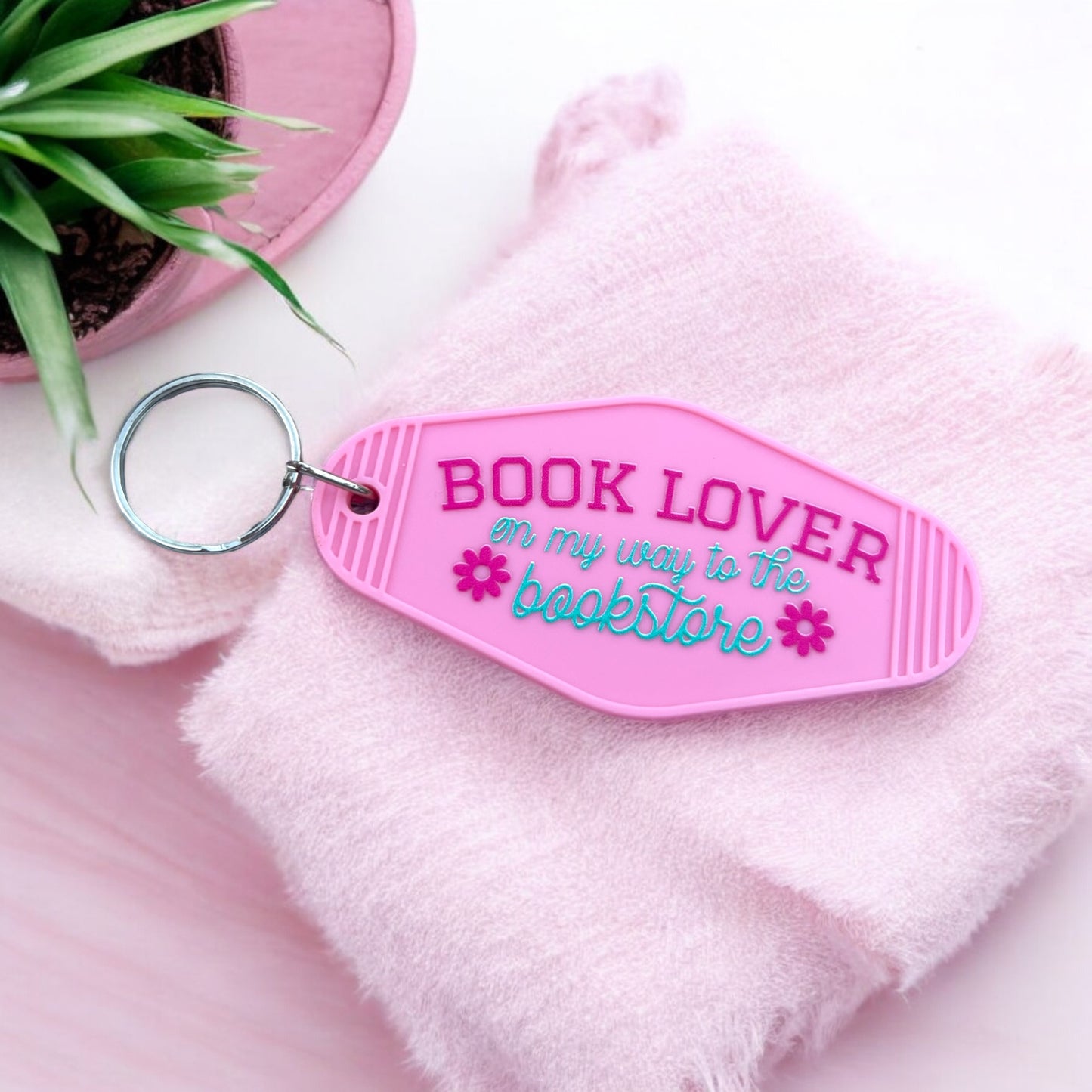 BOOK LOVER Motel Keychain