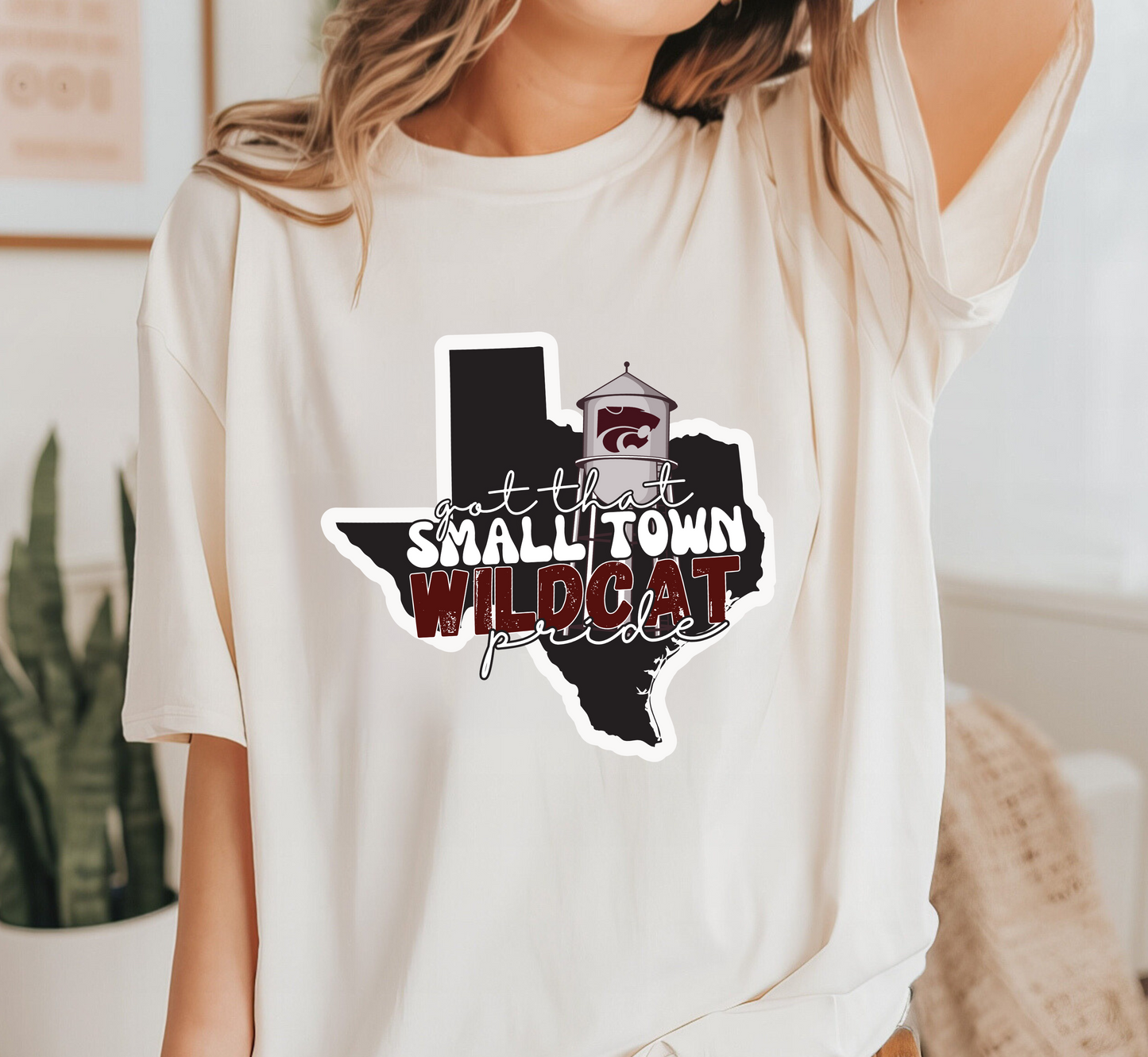 SMALL TOWN WILDCAT PRIDE tee